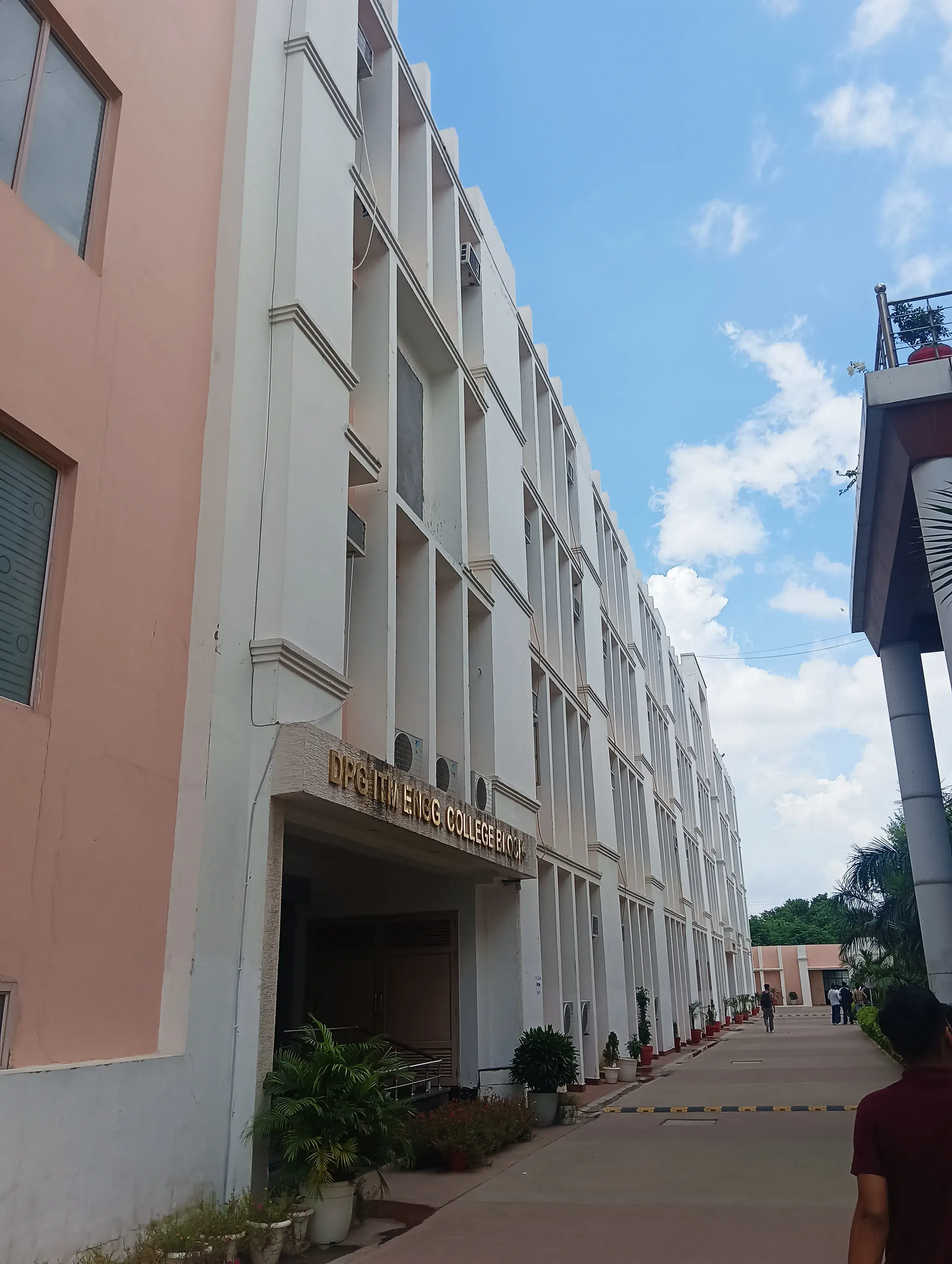 DPG Degree College Gurgaon Academic Infrastructure photo 6